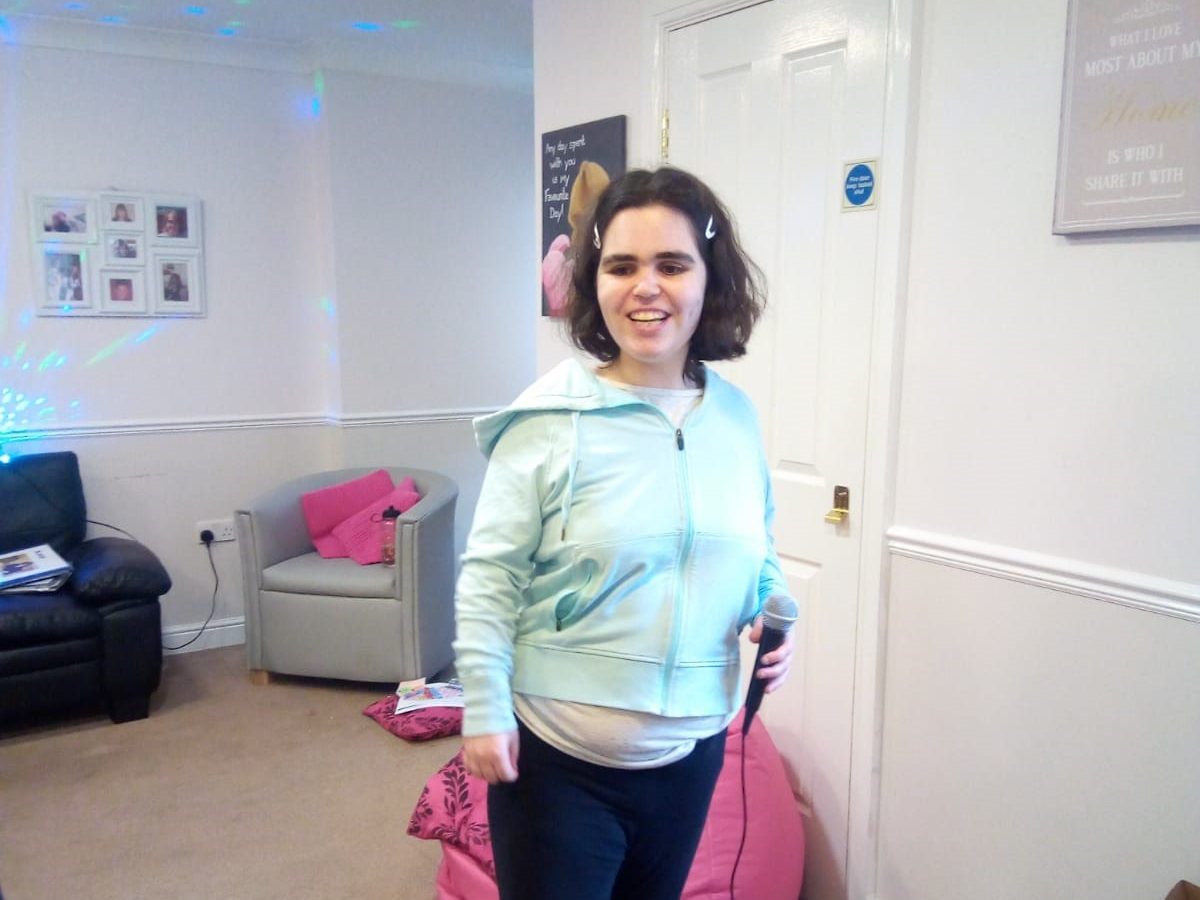 Making friends at Mandalay