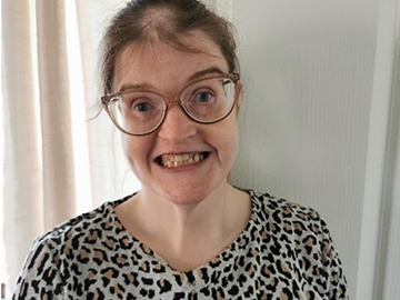 Claire achieves independence as she moves into her own bungalow!